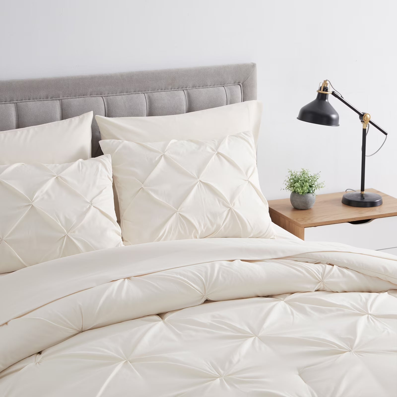 Kiss Pleats 6Pcs Quilt Cover Set