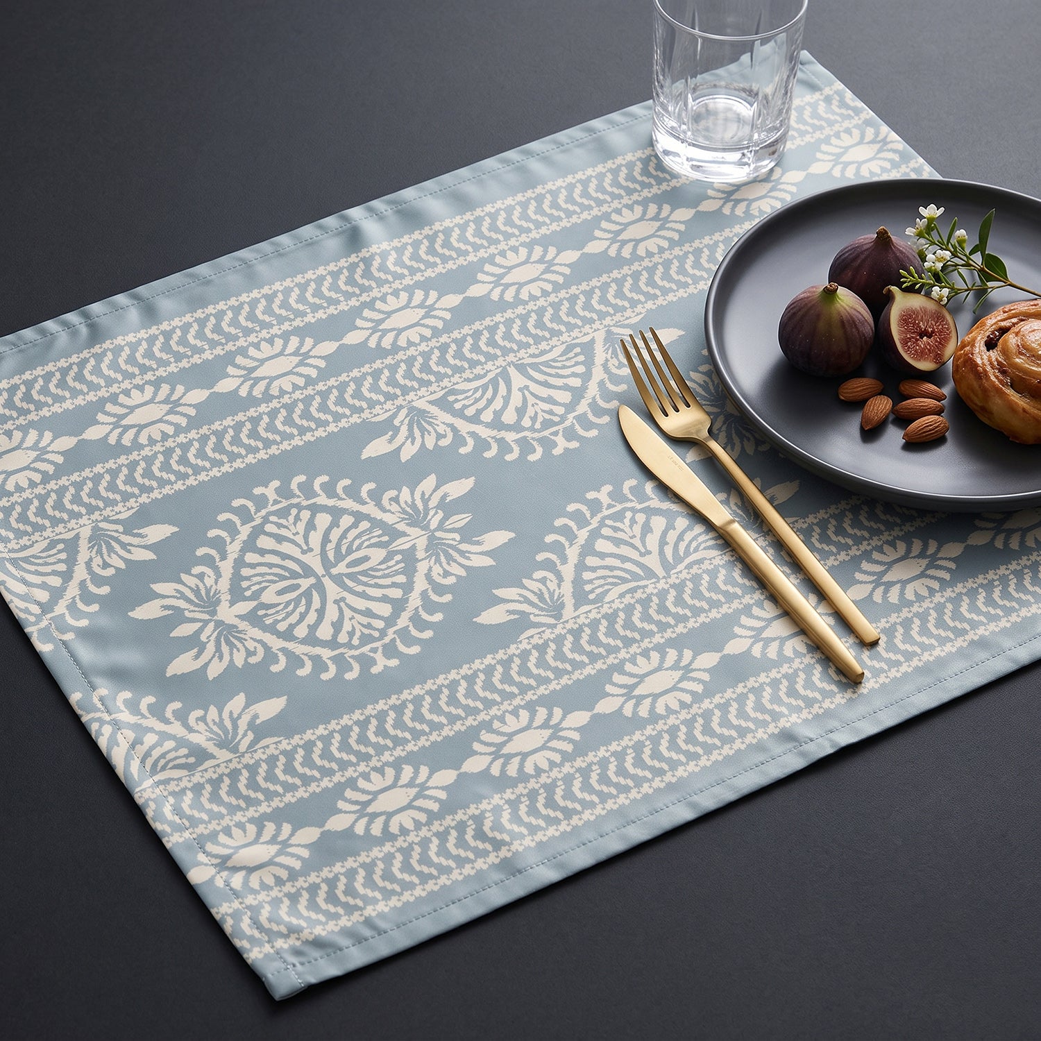 Willow Printed Table Linen Sets