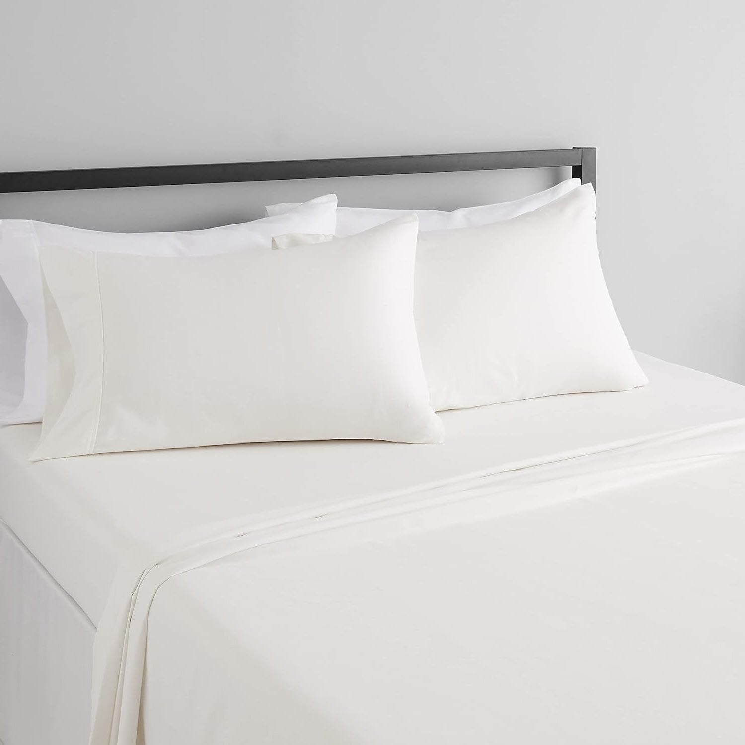 Ivory flat sheet set by Nylsa