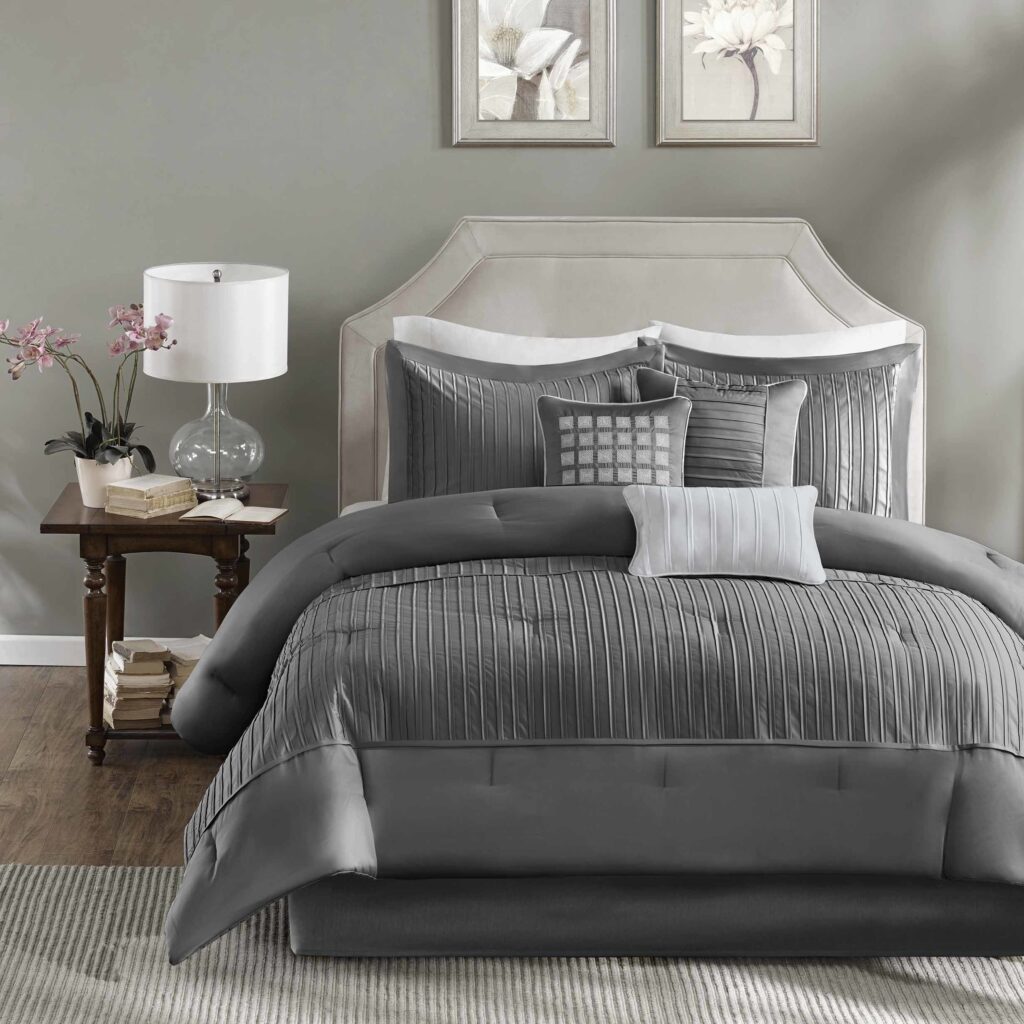 Smoke 6Pcs quilt cover set by Nylsa